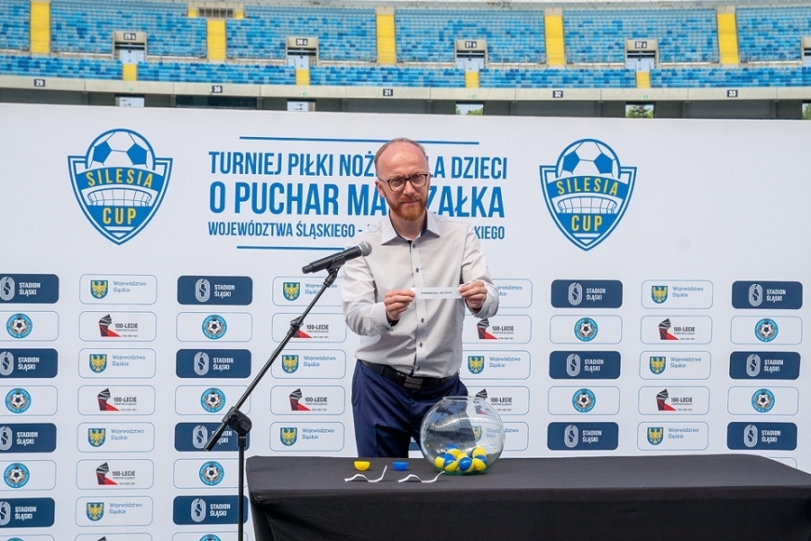 DROGA NA ARENĘ GŁÓWNĄ STADIONU ŚLĄSKIEGO